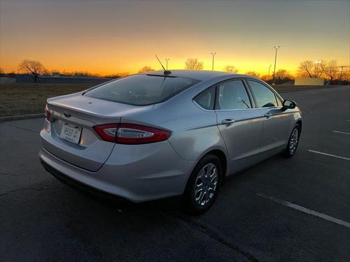2014 Ford Fusion S