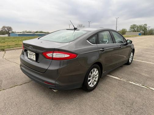 2015 Ford Fusion S