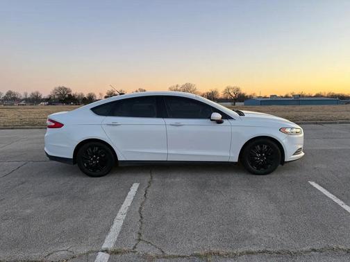 2014 Ford Fusion S