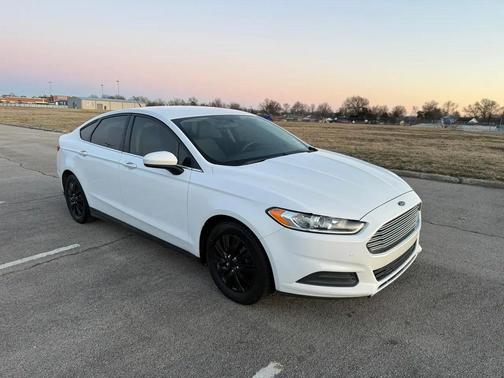 2014 Ford Fusion S