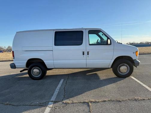 2002 Ford E350 Super Duty Base