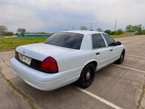 Gray 2007 Ford Crown Victoria Police Interceptor