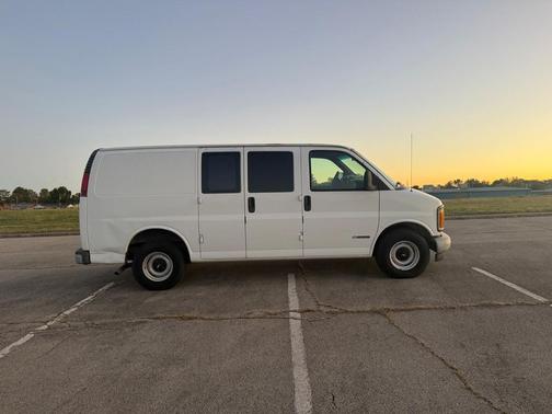 2002 Chevrolet Express 1500 Cargo