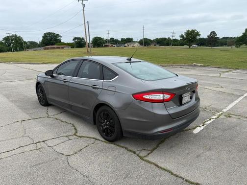 Gray 2014 Ford Fusion S