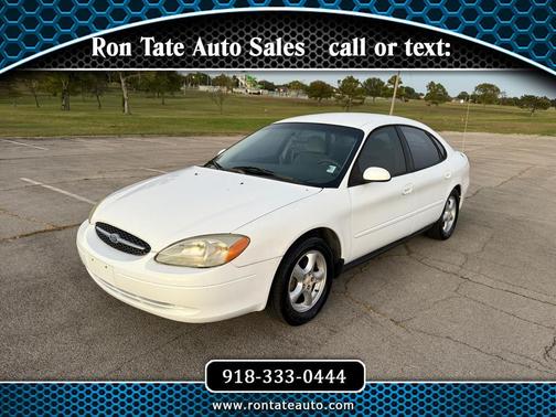 2002 Ford Taurus SE Standard