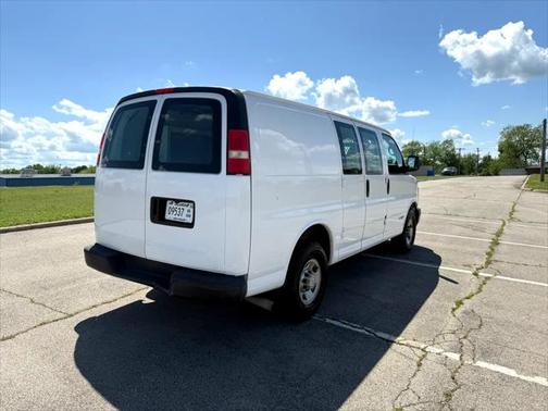 2005 Chevrolet Express 2500 Base