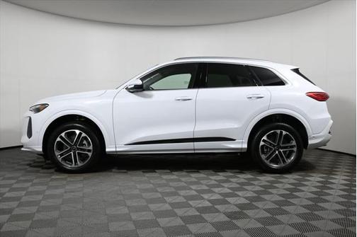 2025 Audi Q5 Premium