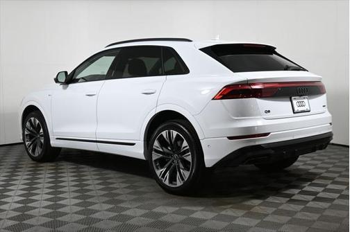 2025 Audi Q8 55 Premium Plus
