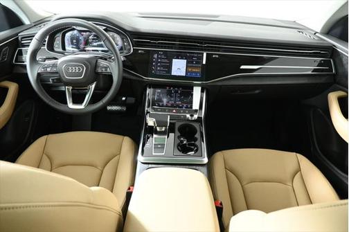 2025 Audi Q8 55 Premium Plus