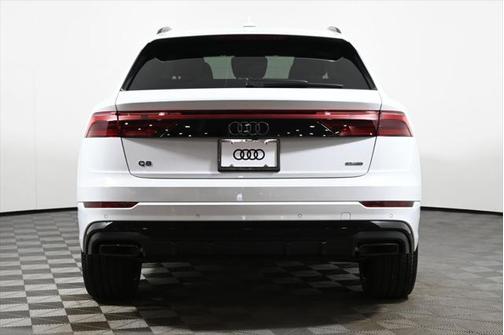 2025 Audi Q8 55 Premium Plus
