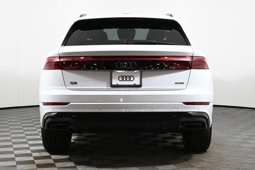 2025 Audi Q8 55 Premium Plus