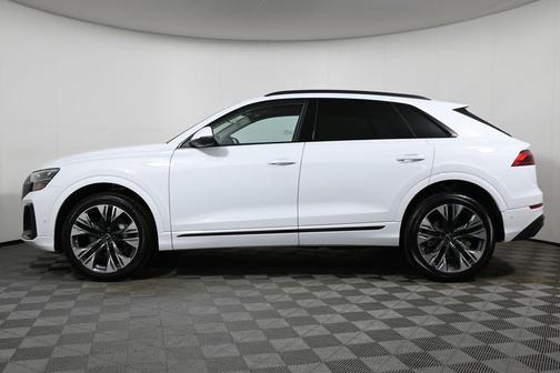 2025 Audi Q8 55 Premium Plus