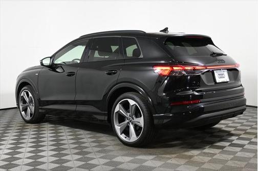 2025 Audi Q4 e-tron Premium Plus 55 quattro