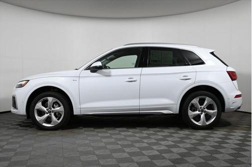 2023 Audi Q5 45 S line Prestige
