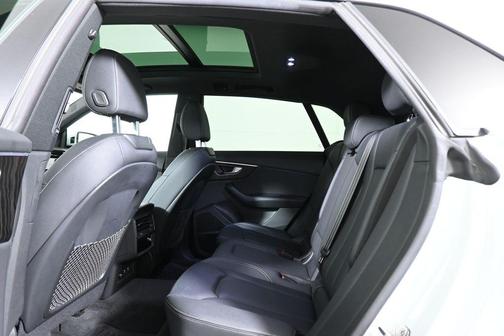 2021 Audi Q8 55 Premium Plus