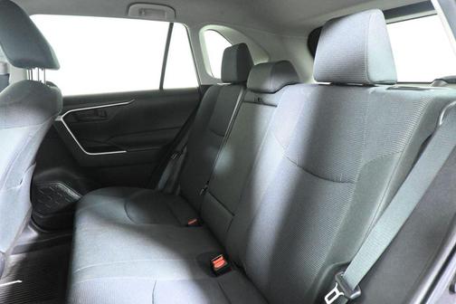 Magnetic Gray Metallic 2022 Toyota RAV4 LE