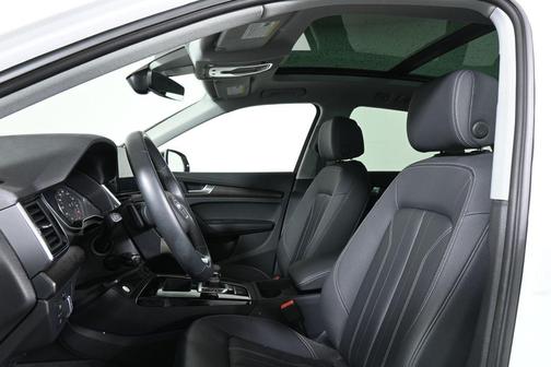 2023 Audi Q5 40 Premium