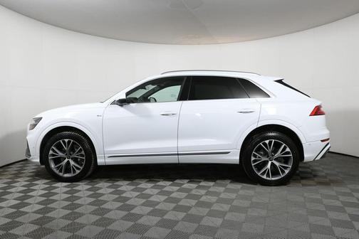 2023 Audi Q8 55 Premium Plus