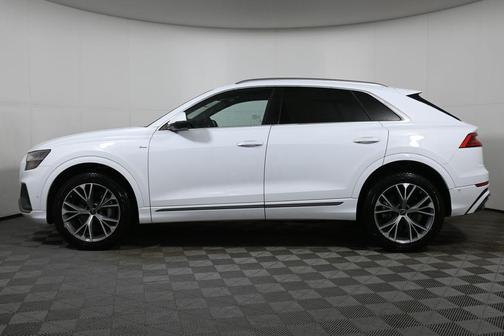 2023 Audi Q8 55 Premium Plus