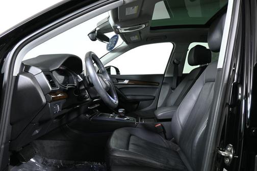 2020 Audi Q5 45 Premium Plus