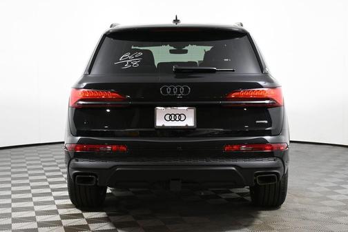 2026 Audi Q7 45 Premium