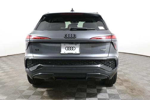 2026 Audi Q3 S line