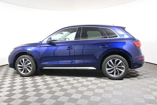Navarra Blue Metallic 2021 Audi Q5 45 Premium Plus