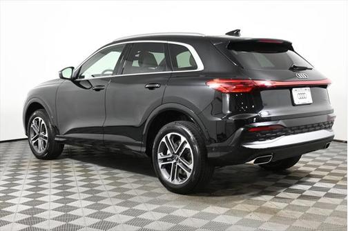2025 Audi Q5 Premium