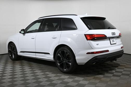 2026 Audi Q7 55 Premium Plus