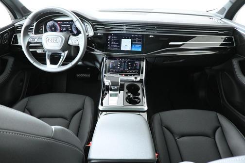 2026 Audi Q7 55 Premium Plus