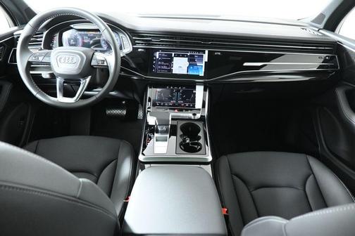2026 Audi Q7 55 Premium Plus