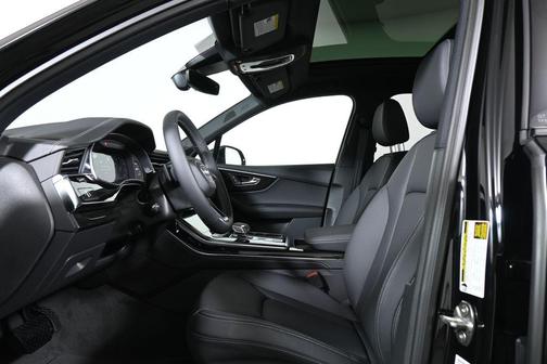 2026 Audi Q7 55 Premium Plus