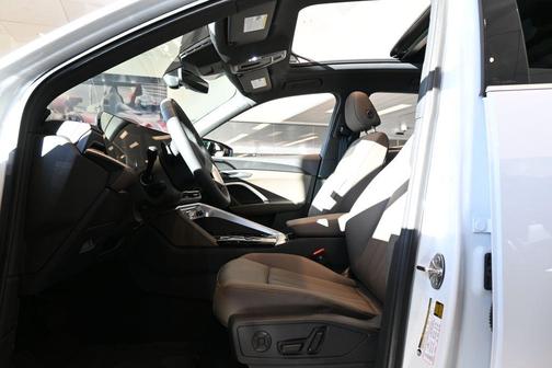 2025 Audi Q5 Premium TFSI quattro S tronic