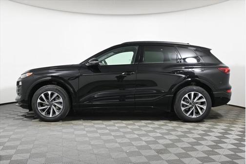 2025 Audi Q6 e-tron Premium Plus quattro