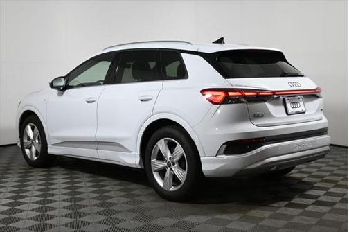 2024 Audi Q4 e-tron Premium 55 quattro