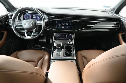 2020 Audi Q7 45 Premium Plus