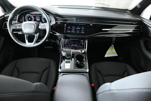 2026 Audi Q7 55 Premium Plus