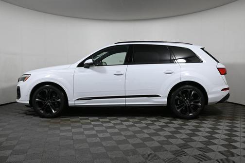 2026 Audi Q7 55 Premium Plus