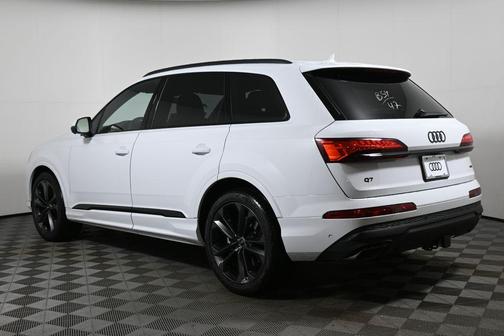2026 Audi Q7 55 Premium Plus