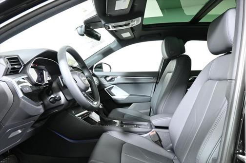 2024 Audi Q3 45 S line Premium Plus