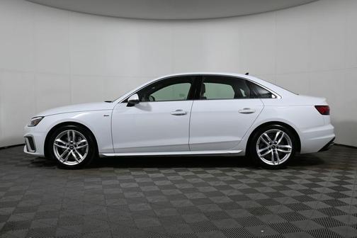 2023 Audi A4 45 S line Premium