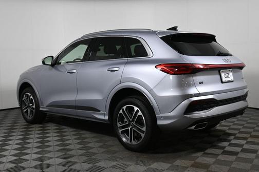2025 Audi Q5 Premium