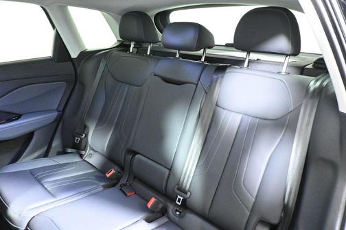 Mythos Black Metallic 2026 Audi Q3 TFSI quattro S tronic