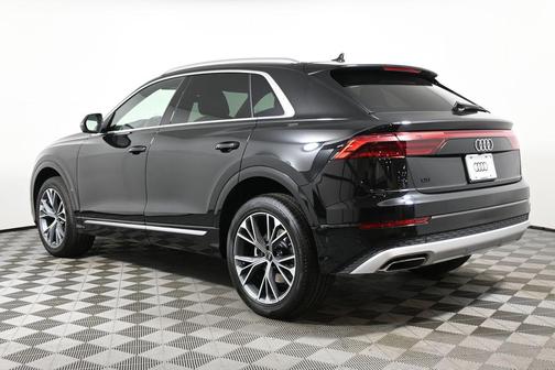 2025 Audi Q8 55 Premium
