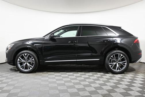 2025 Audi Q8 55 Premium