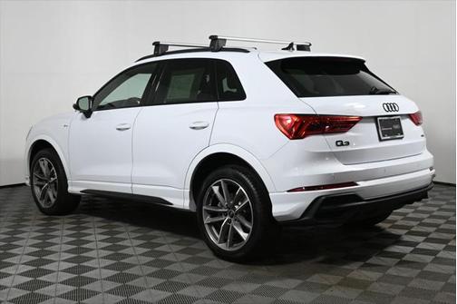 2025 Audi Q3 Premium 45 TFSI S line quattro Tiptronic