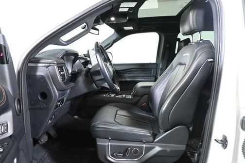 Star White Metallic Tri-Coat 2023 Ford Expedition Platinum