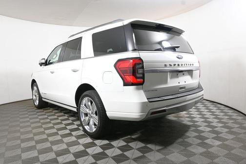 Star White Metallic Tri-Coat 2023 Ford Expedition Platinum