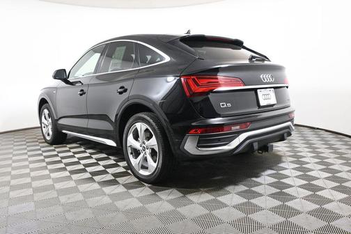 Mythos Black Metallic 2023 Audi Q5 45 S line Premium Plus