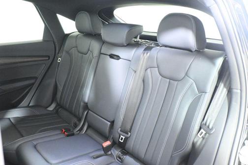 Mythos Black Metallic 2023 Audi Q5 45 S line Premium Plus